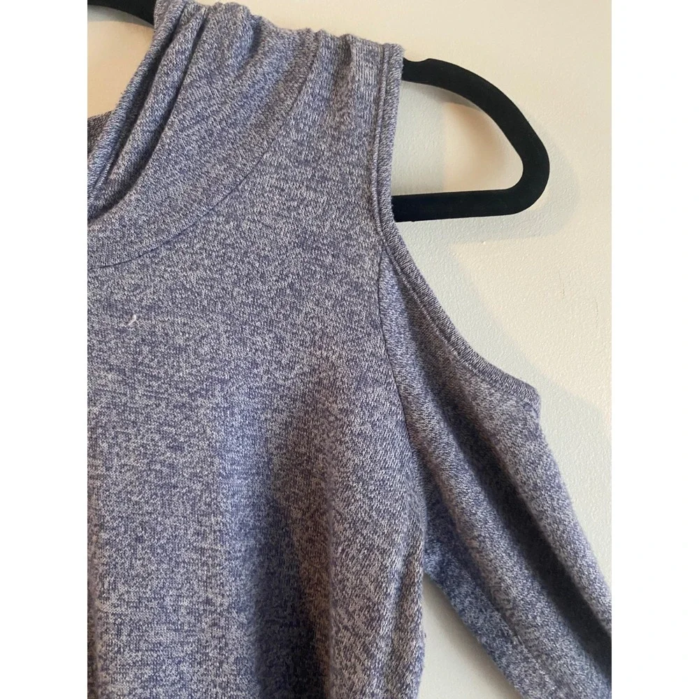 Poof! Soft Cozy Knit Blue Grey Heather Cold Shoulder Pullover Hoodie Size S - Picture 3 of 11